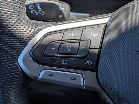 Used 2023 Volkswagen Atlas Cross Sport SEL Premium R-Line AWD/4WD image 21