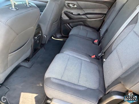 Used 2023 Chevrolet Traverse LT image 15