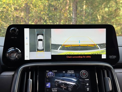 Used 2023 Lexus LX 600 Luxury w/ Appearance Package image 32