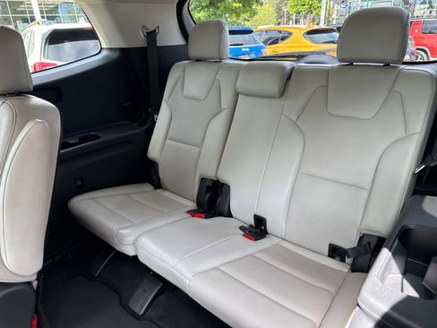 Used 2022 Kia Telluride EX w/ EX Premium Package image 31