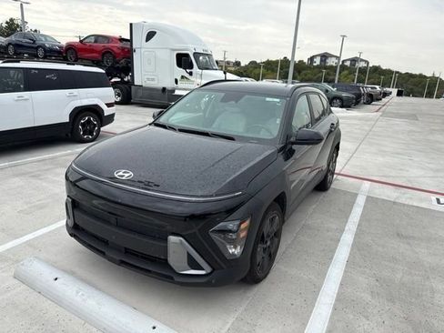 Used 2026 Hyundai Kona SEL Sport FWD image 2