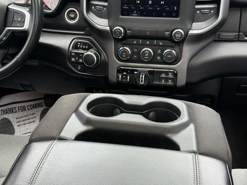 Used 2022 RAM 1500 Big Horn AWD/4WD image 11