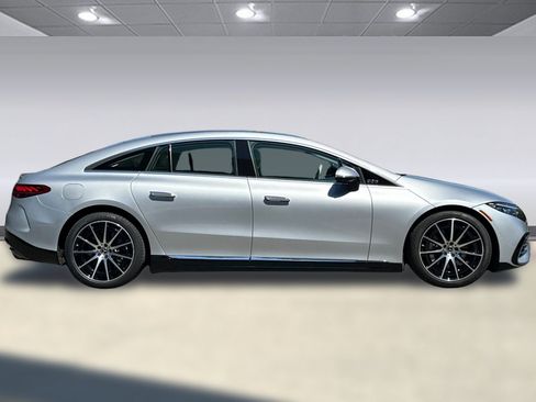 Certified 2022 Mercedes-Benz EQS 580 4MATIC Sedan image 7