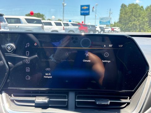 New 2026 Chevrolet Trax ACTIV w/ Sunroof Package FWD image 22