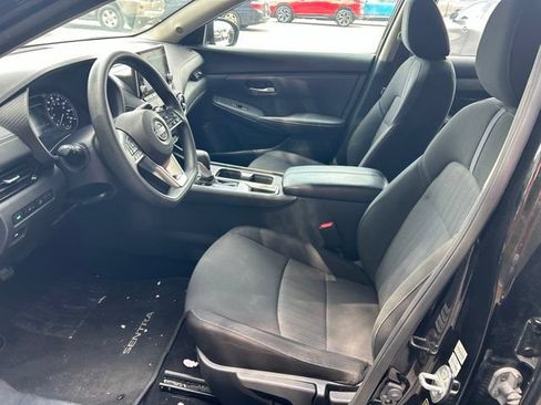 Used 2025 Nissan Sentra SV FWD image 21