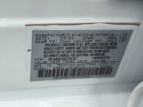 Used 2025 Nissan Sentra SV FWD image 22