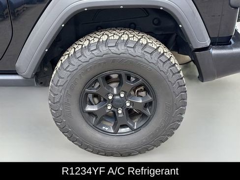 Used 2022 Jeep Wrangler Sport AWD/4WD image 42