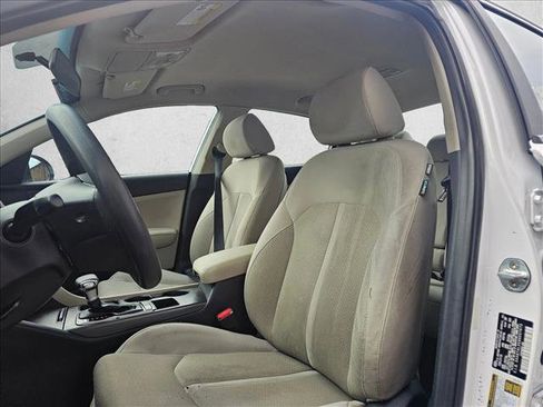 Used 2016 Kia Optima LX image 19