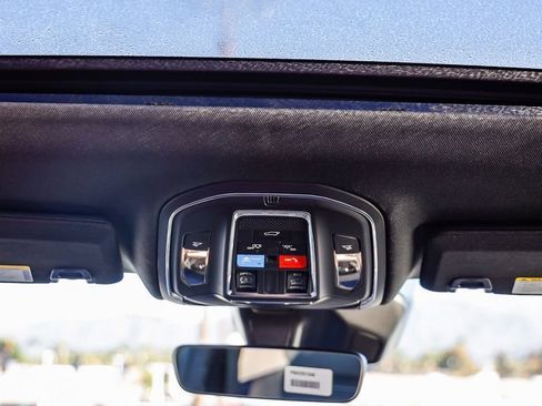 New 2025 Jeep Grand Cherokee Laredo X w/ Luxury Tech Group I image 17