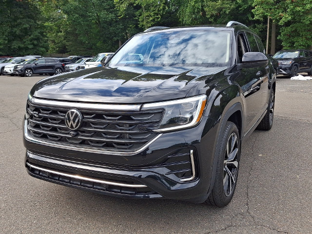 Used 2024 Volkswagen Atlas SEL Premium R-Line AWD/4WD image 4