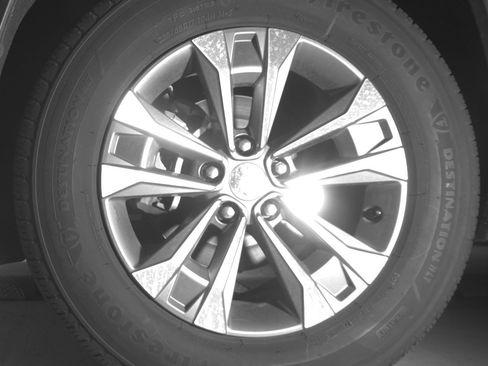 Used 2025 Chevrolet Equinox LT image 12