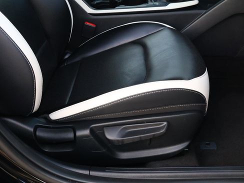 Used 2025 Kia K4 GT-Line w/ GT-Line Premium Package image 21