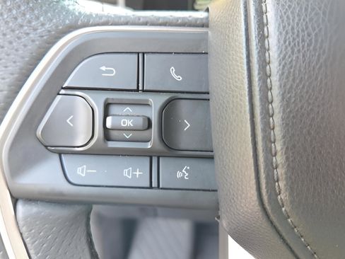 Used 2025 Toyota Tundra Limited image 29