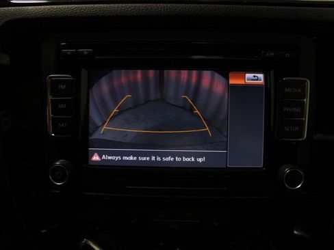 Used 2015 Volkswagen Jetta TDI SE FWD image 3