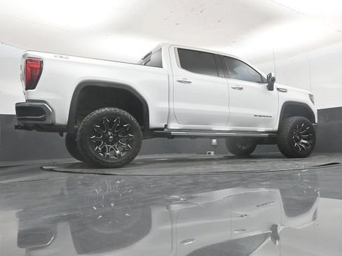 Used 2021 GMC Sierra 1500 SLT AWD/4WD image 47