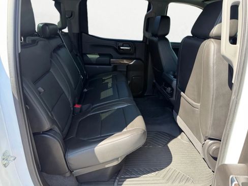 Used 2020 Chevrolet Silverado 1500 LT Trail Boss image 32