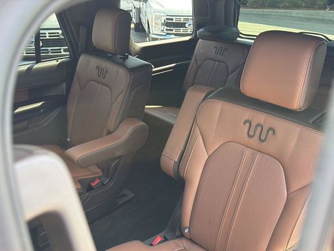 Certified 2024 Ford Expedition King Ranch RWD image 33