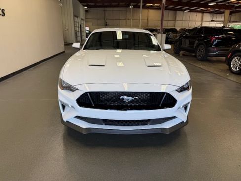 Used 2018 Ford Mustang GT w/ GT Performance Package RWD image 5