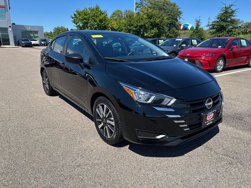 Used 2024 Nissan Versa S w/ S Plus Package FWD image 9