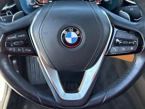 Used 2021 BMW 530i w/ Premium Package RWD image 13
