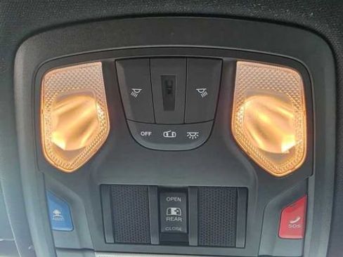 Used 2022 RAM 1500 Big Horn AWD/4WD image 23