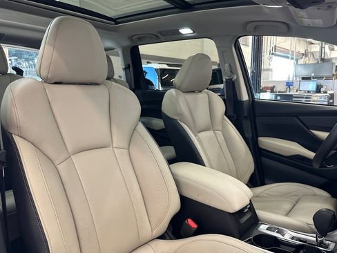 Used 2022 Subaru Ascent Limited w/ Technology Package image 31
