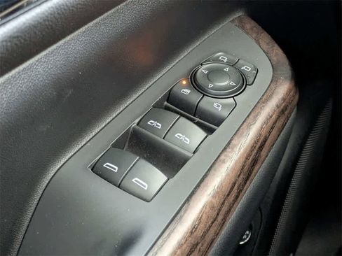 Used 2023 GMC Acadia Denali w/ Black Diamond Edition image 42