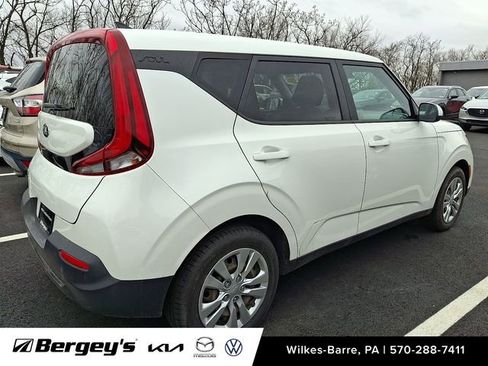 Used 2021 Kia Soul LX FWD image 5