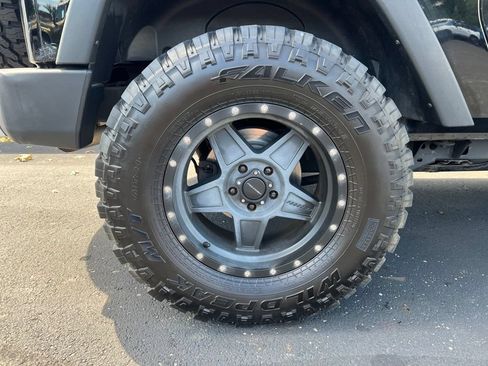 Used 2015 Jeep Wrangler Sport w/ Trailer Tow Group AWD/4WD image 6