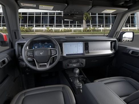 New 2026 Ford Bronco Outer Banks AWD/4WD image 9