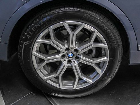 Used 2026 BMW X7 xDrive40i AWD/4WD image 8