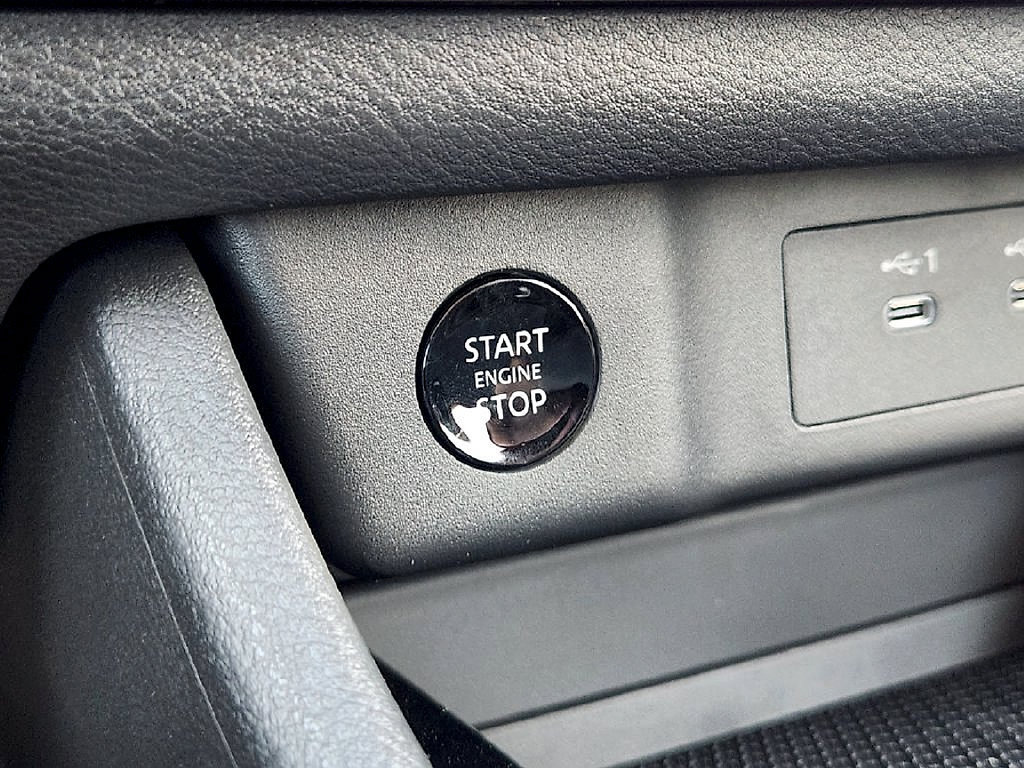 New 2027 Nissan Rogue S FWD image 19