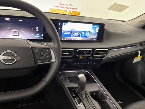 New 2026 Nissan Sentra SV w/ SV Convenience Package image 19