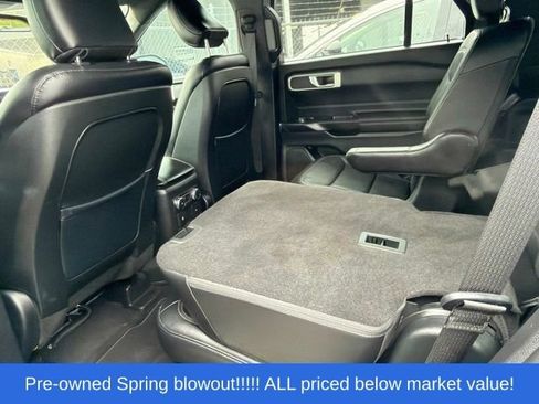 Used 2020 Ford Explorer XLT w/ Equipment Group 202A AWD/4WD image 18