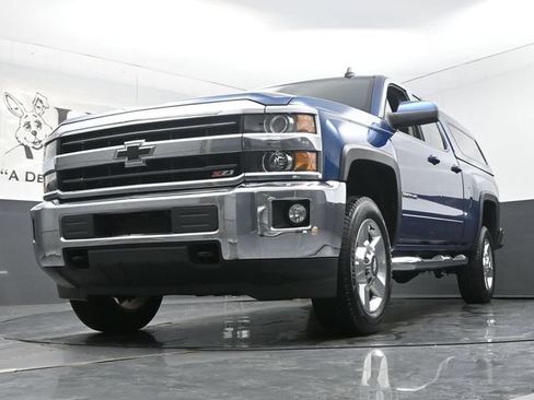 Used 2018 Chevrolet Silverado 2500 LT w/ All Star Edition AWD/4WD image 4