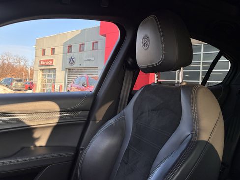 Used 2019 Alfa Romeo Stelvio Quadrifoglio w/ Convenience Package image 27
