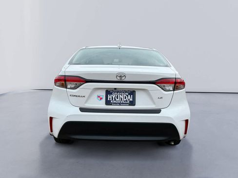 Used 2024 Toyota Corolla LE image 4