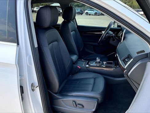 Used 2020 Audi Q5 Premium Plus w/ Premium Plus Package image 9