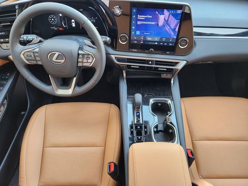 Certified 2026 Lexus RX 350 FWD w/ Accessory Package (Z1) image 25