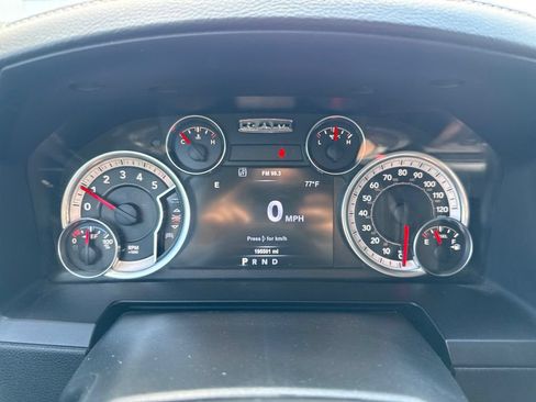 Used 2015 RAM 1500 Laramie w/ Convenience Group AWD/4WD image 16