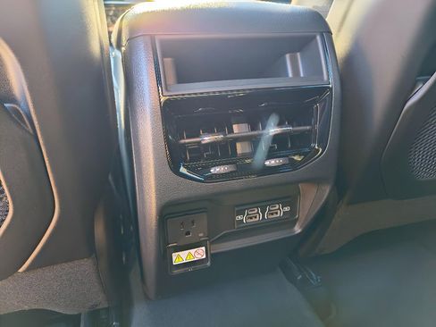 New 2025 Jeep Grand Cherokee Altitude RWD image 29