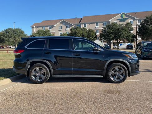 Used 2019 Toyota Highlander Limited Platinum image 5
