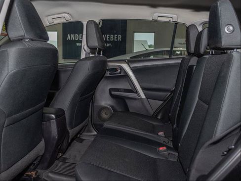 Used 2018 Toyota RAV4 LE w/ All Weather Liner Package AWD/4WD image 17