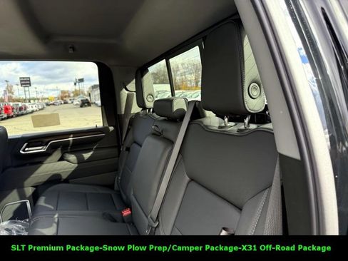 New 2025 GMC Sierra 2500 SLT w/ SLT Premium Package image 9