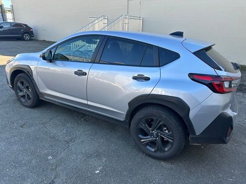 Used 2024 Subaru Crosstrek 2.0i image 4