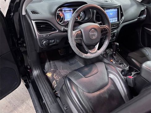 Certified 2022 Jeep Cherokee Latitude Lux image 9