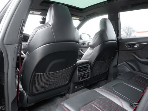 Used 2022 Audi RS Q8 w/ Black Optic Package image 32