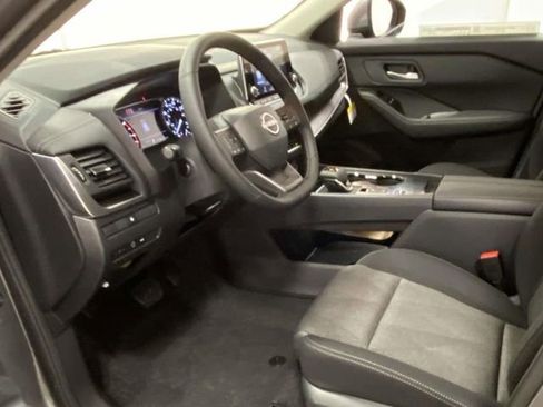 New 2026 Nissan Rogue SV FWD image 11