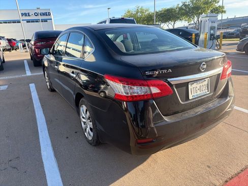Used 2015 Nissan Sentra S image 10