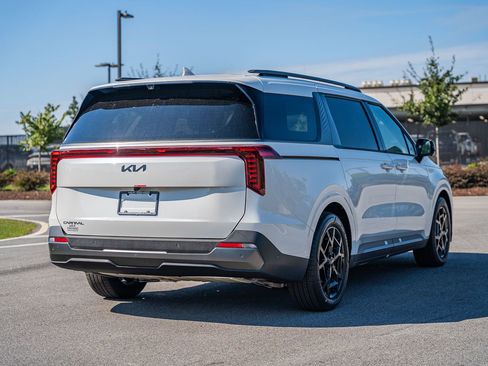 New 2026 Kia Carnival SX Prestige FWD image 4
